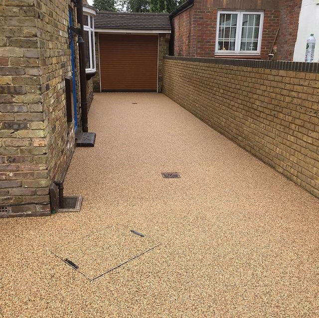 How to Maintain a Resin Driveway and Keep It Looking New for Years